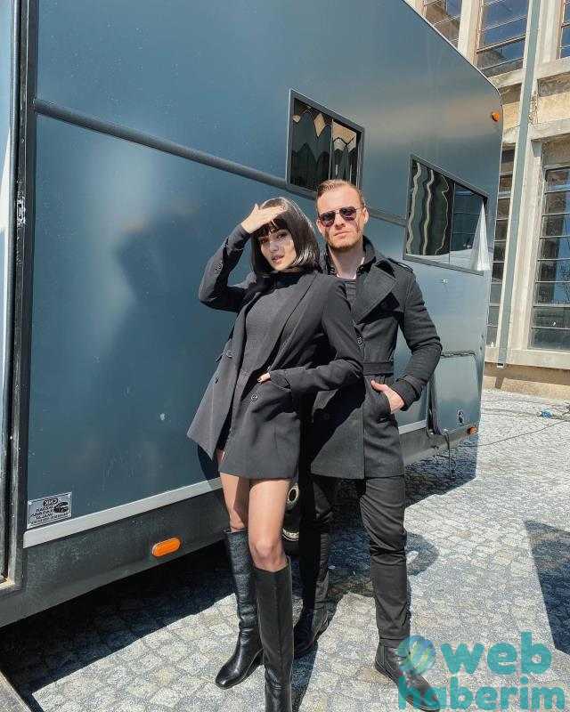Hande Erçel, Kerem Bürsin'le olan gözlendi