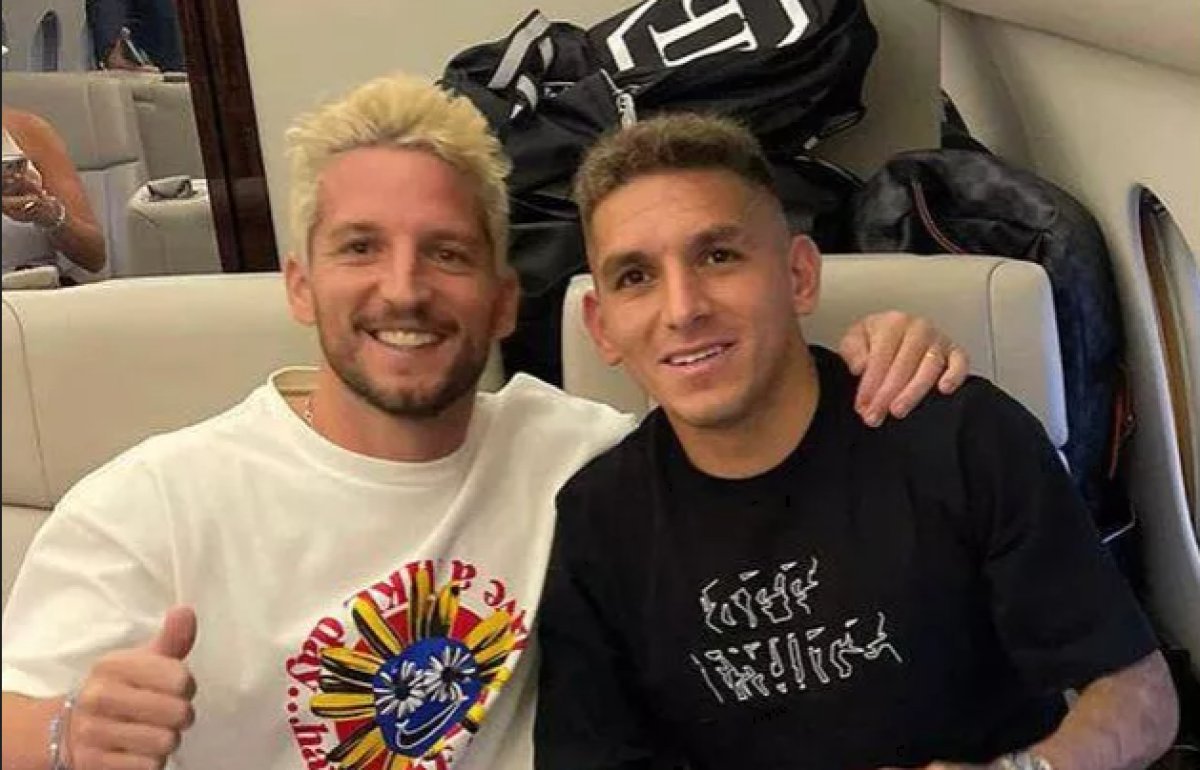 Galatasaray ın yeni yıldızları Mertens ve Torreira İstanbul a geldi #2