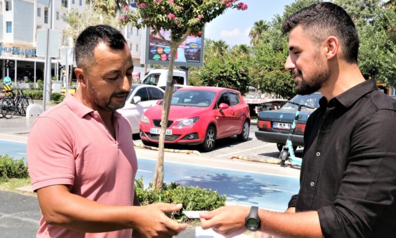 Antalya’da alkolsüz olduğunu kanıtlayan sürücü ehliyetini geri aldı