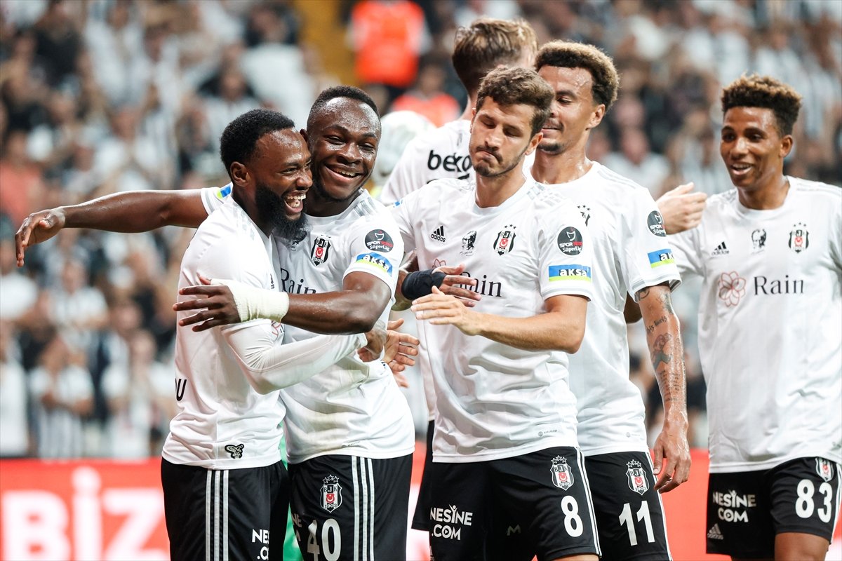 Weghorst: İlk kez böyle bir başlangıç yaptım #1
