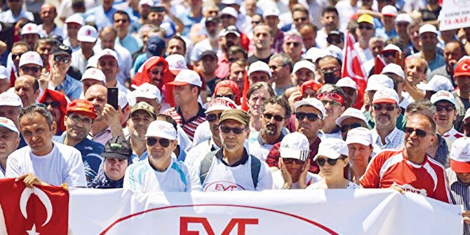 ÇIKIYOR: EYT’de son dakika gelişmesi! Tarih öne çekildi