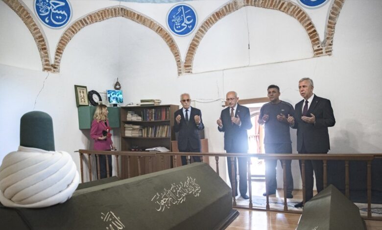 Kemal Kılıçdaroğlu'ndan, Tapduk Emre Türbesi'ne ziyaret