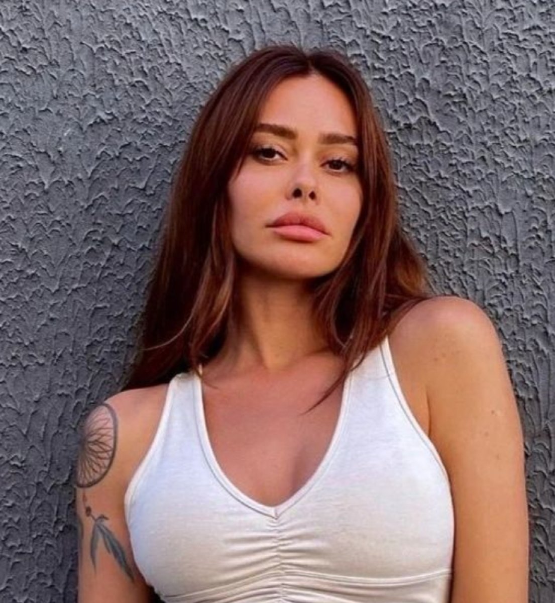Gökhan Çıra sevgilisiyle olan fotoğrafına gelen yoruma öfkelendi  #4