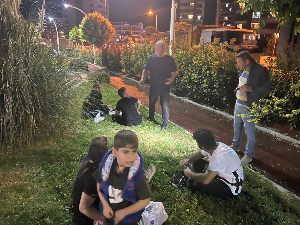 Aydın da 90 düzensiz göçmen yakalandı #2