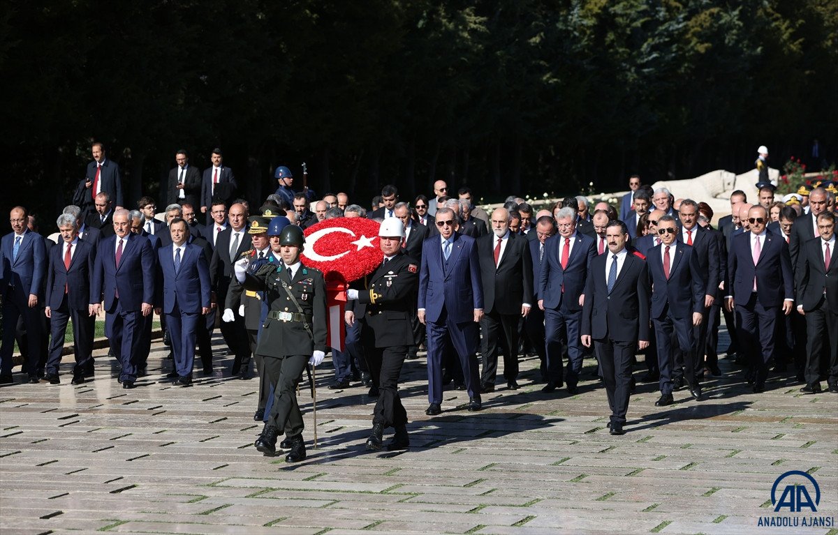 Devlet erkanı Anıtkabir de #2
