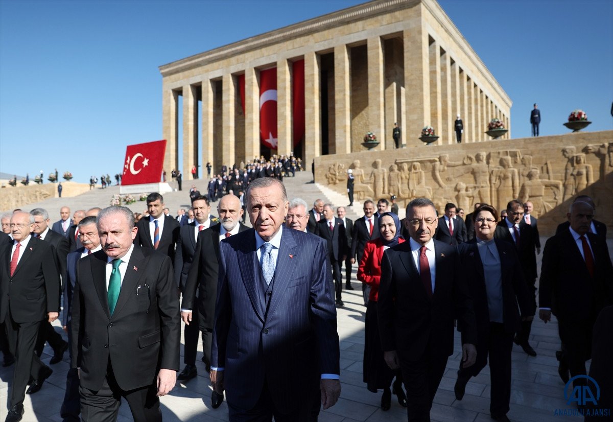 Devlet erkanı Anıtkabir de #7