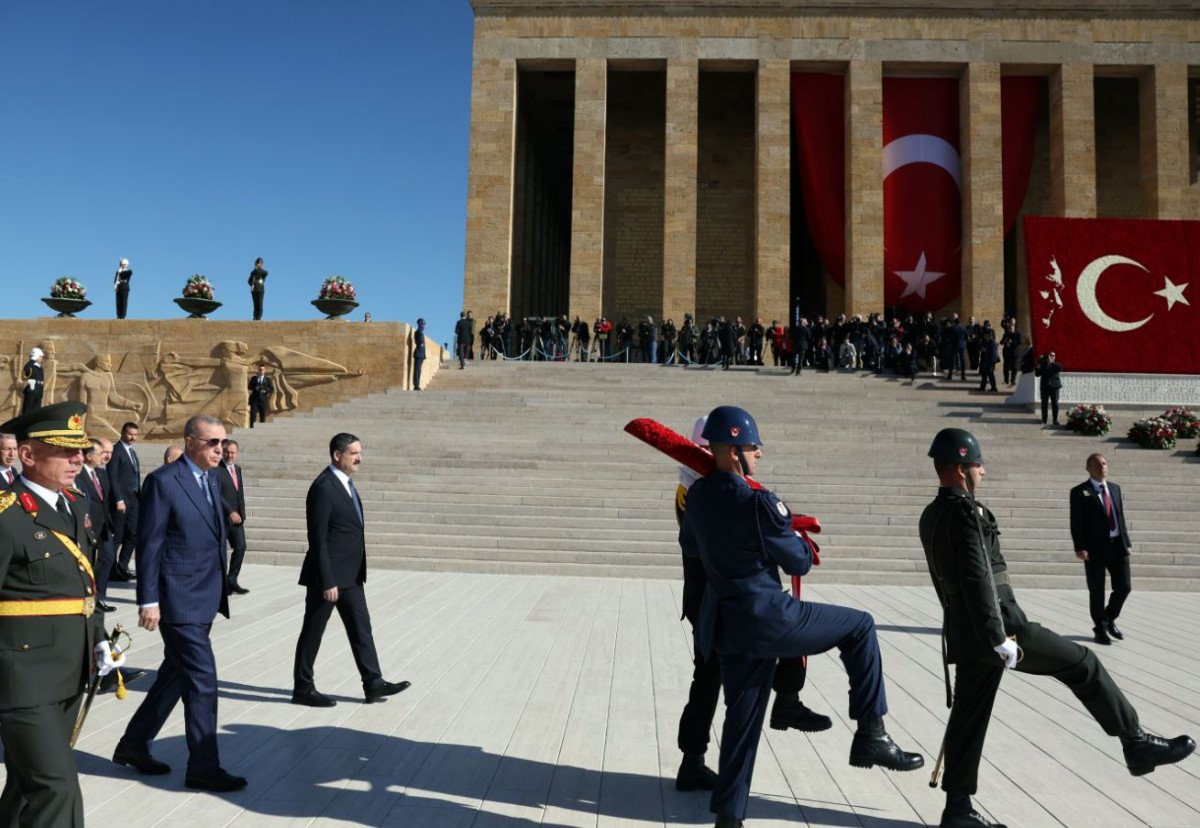 Devlet erkanı Anıtkabir de #15