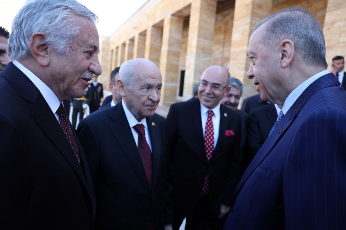 Devlet erkanı Anıtkabir de #13