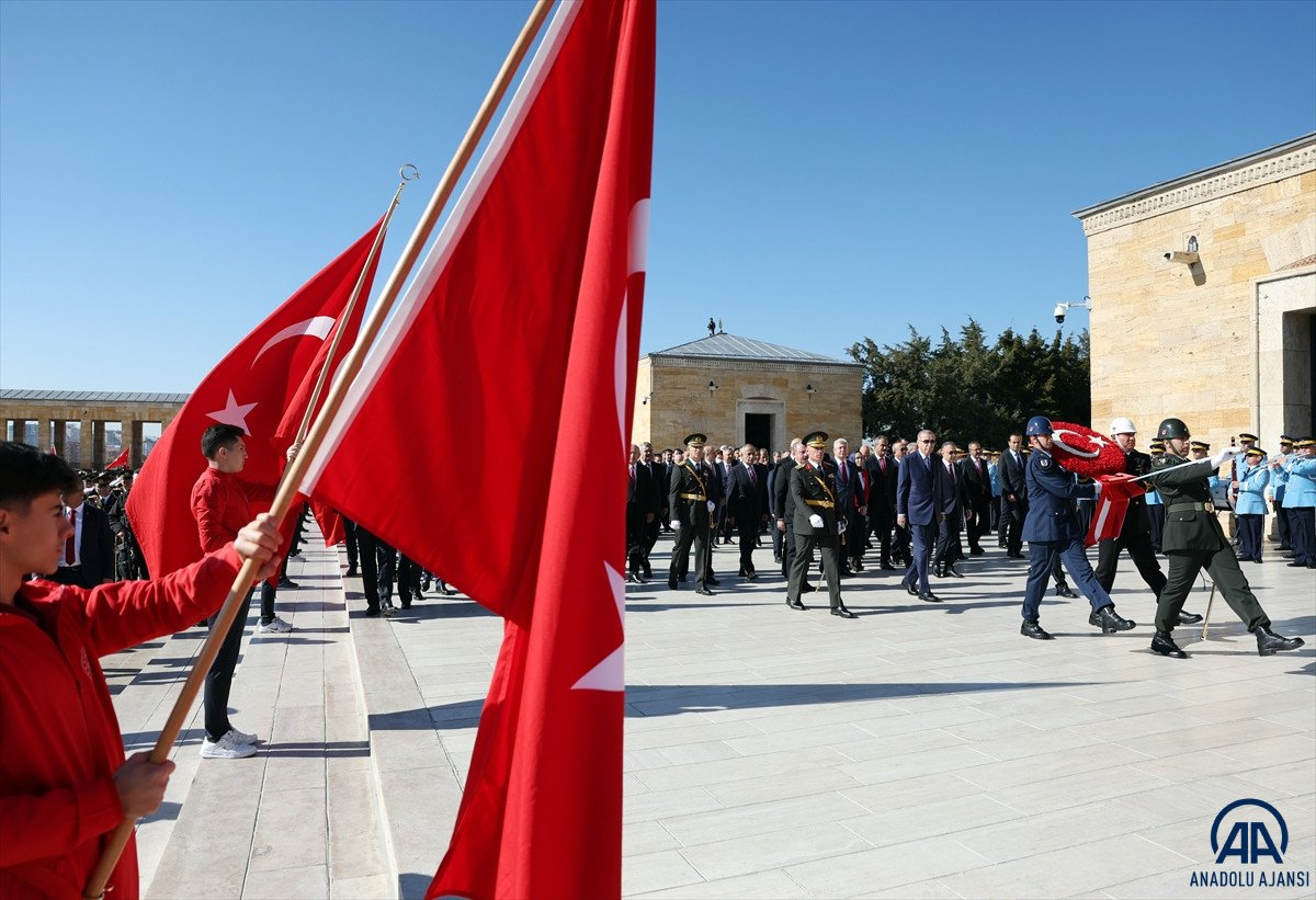 Devlet erkanı Anıtkabir de #4