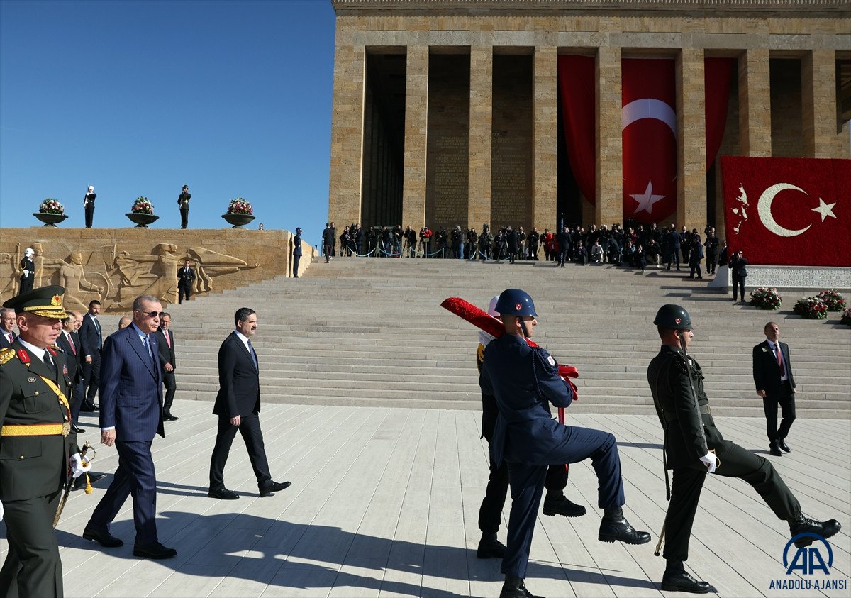 Devlet erkanı Anıtkabir de #5