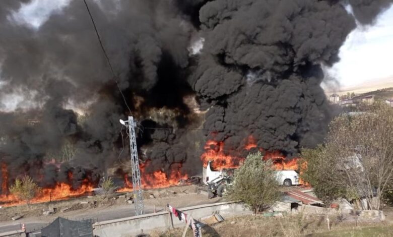 Ağrı’da tanker yolcu otobüsüyle çarpıştı