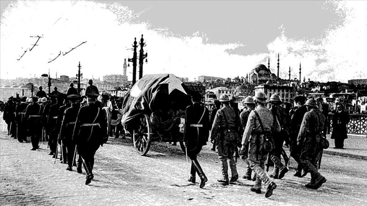 Atatürk ün son yolculuğuna ait kareler sanal ortamda sergilenecek #1