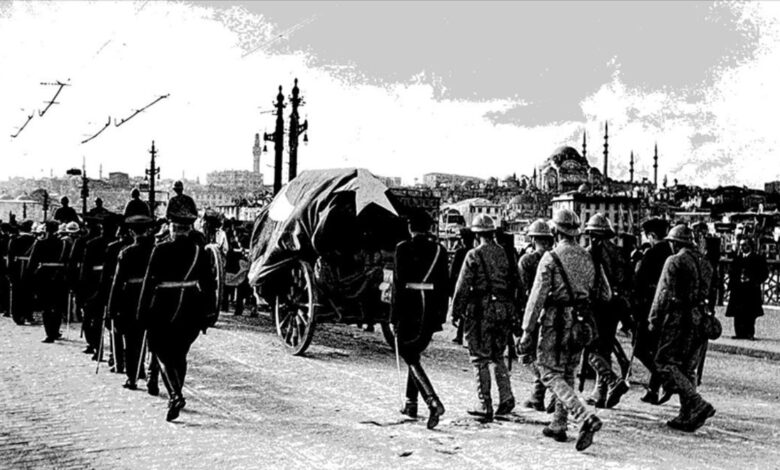 Atatürk'ün son yolculuğuna ait kareler sanal ortamda sergilenecek