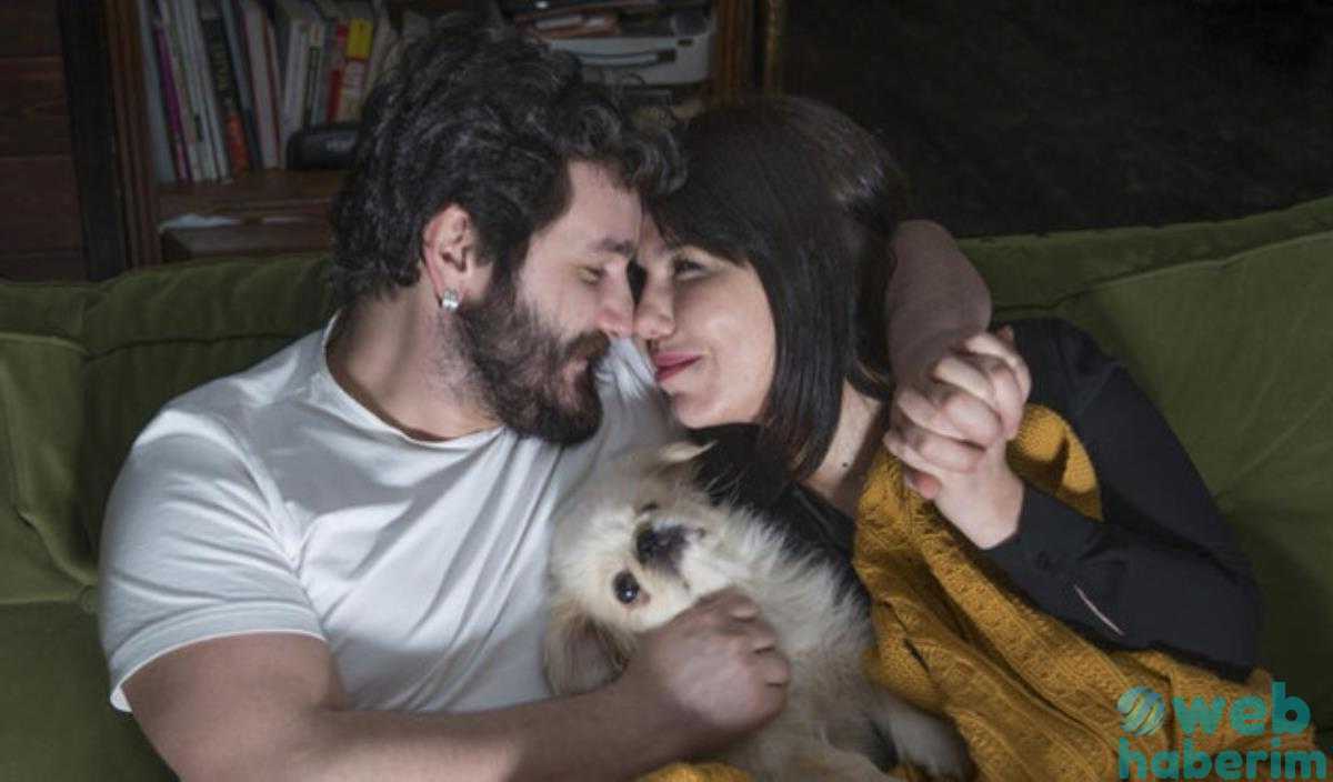 Yazar Pucca, intikam almak için Sevgililer Günü’nde eski eşine çelenk gönderdi
