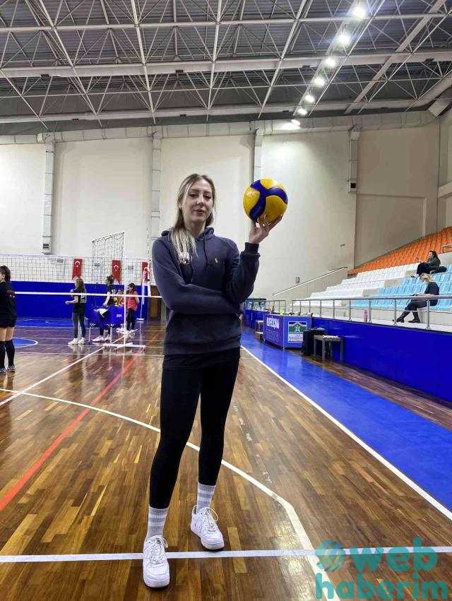 Büşra Yalçın: Hedefimiz Play-Off 