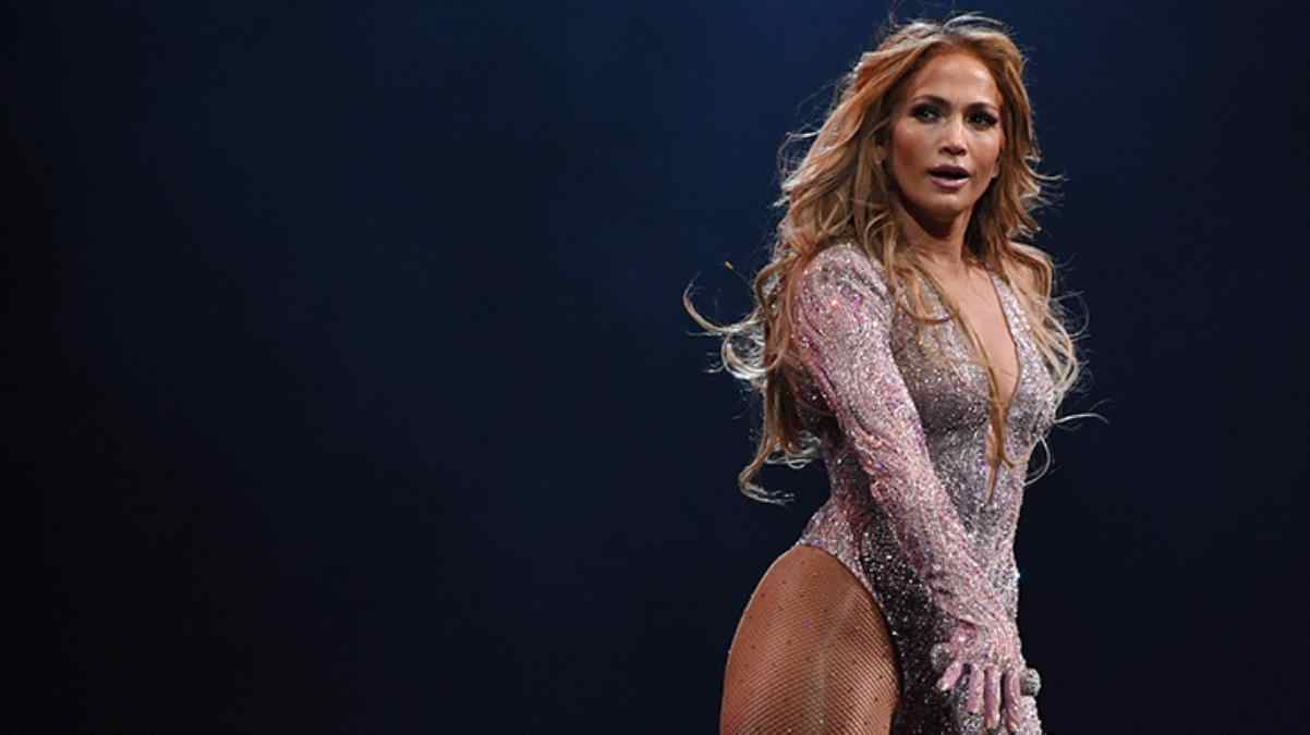 52 yaşındaki Jennifer Lopez’in makyajsız hali görenleri şaşırttı