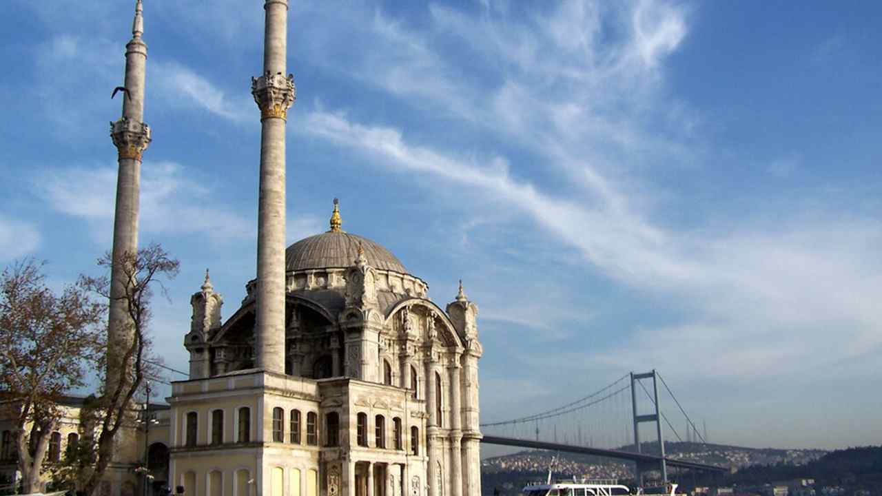 İstanbul Ramazan İmsakiyesi 2 Nisan 2022 Cumartesi İstanbul iftar ve sahur saati