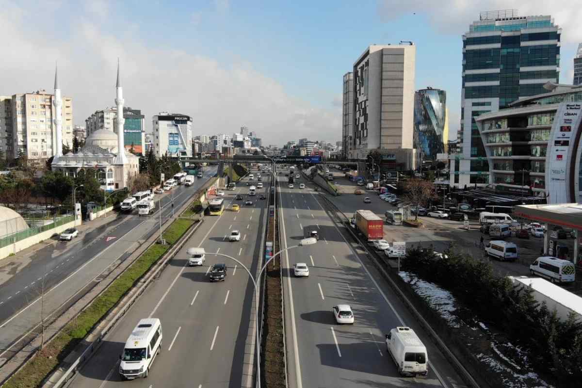 İstanbullular Uyarılara Uydu! Trafik Yüzde 11’e Düştü