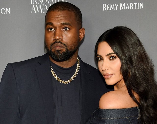 Kim Kardashian ile Kanye West boşandı!