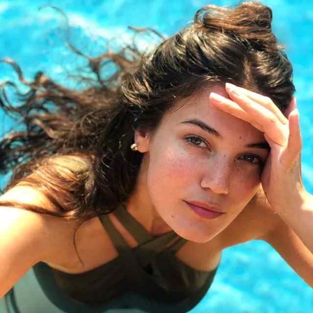 Yargı'nın Ceylin'i Pınar Deniz süper minili pozuyla Instagram'ı salladı! ''Güzelliğinin faturası...''
