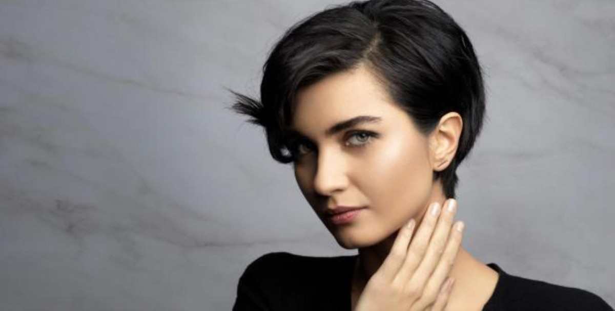 Tuba Büyüküstün… KAFA KARIŞTIRDI, MESAJ KİME?
