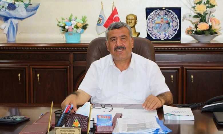 Mehmet Karataş kimdir? Hassa Belediye Başkanı Mehmet Karataş ihraç edildi mi? Neden disipline sevk edildi?