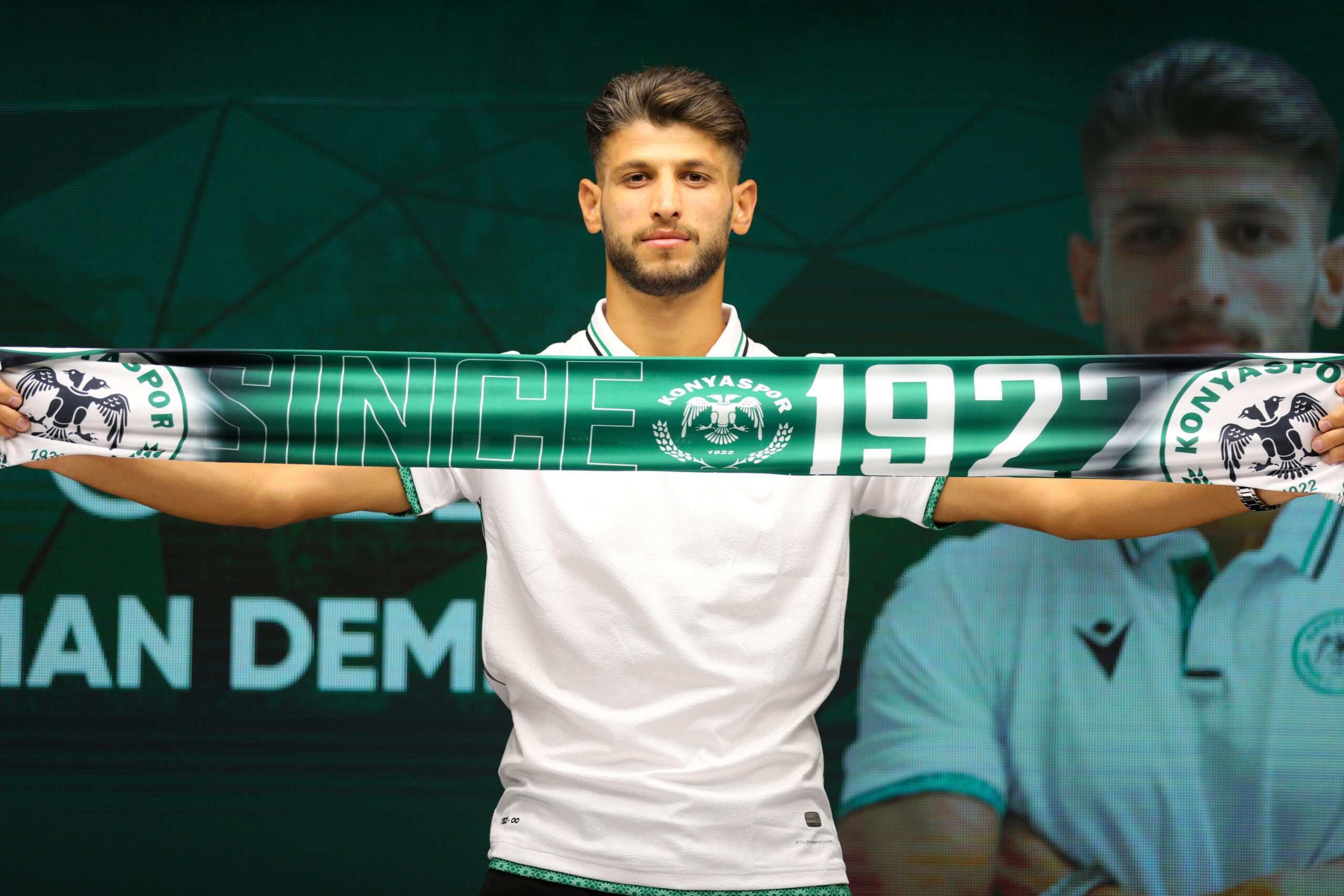 Konyaspor, Kahraman Demirtaş’ı kadrosuna kattığını açıkladı