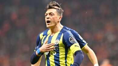 Mesut Özil: Fenerbahçe’deki hedeflerime ulaşmadan futbolu bırakmayacağım!