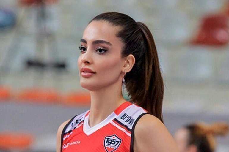 Voleybolcu Yağmur Mislina Kılıç kimdir, kaç yaşında ve aslen nereli? Yağmur Mislina Kılıç estetiksiz hali