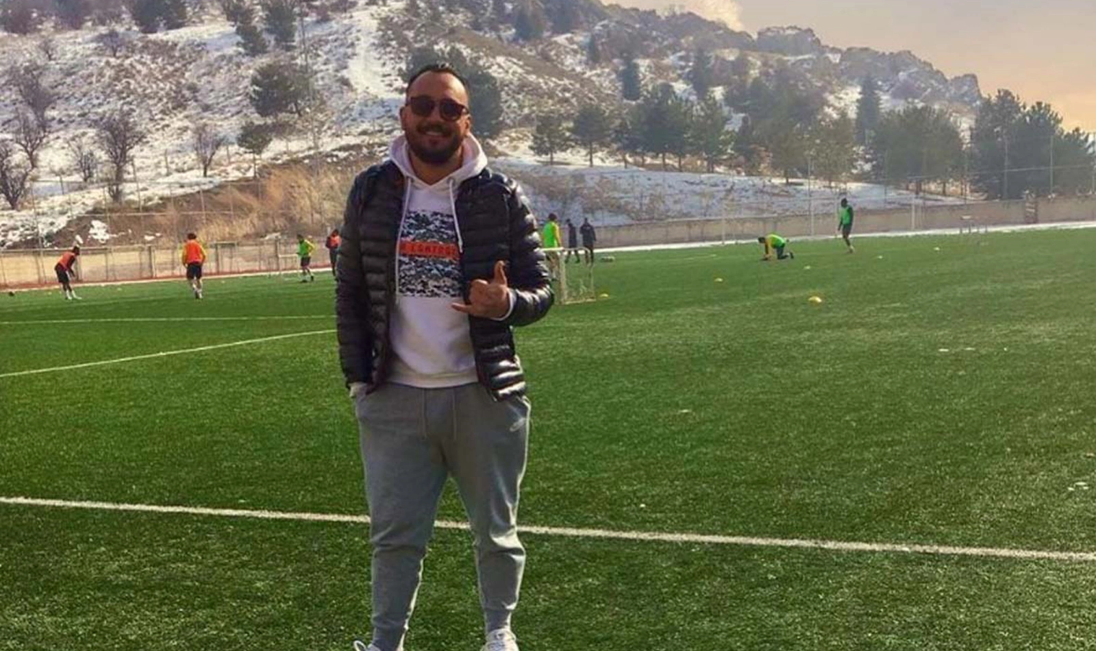 Golcü futbolcu Tolgahan Nurhak trafik kazası geçirdi! Aracı hasar aldı, kendisi yara almadı