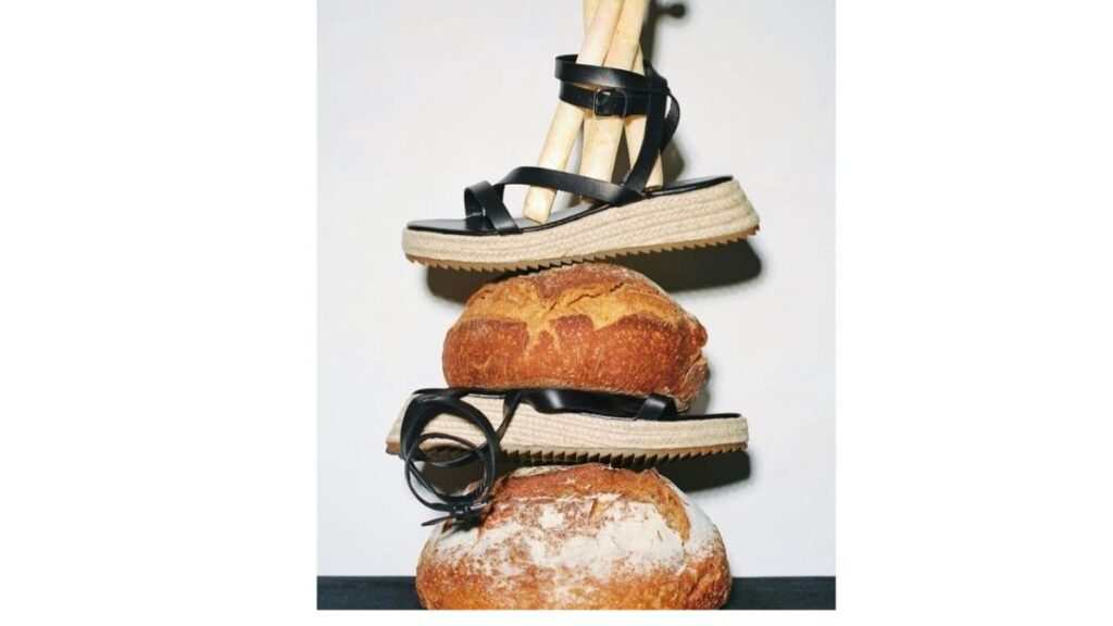 Zara'nın ekmekli sandalet reklamı 