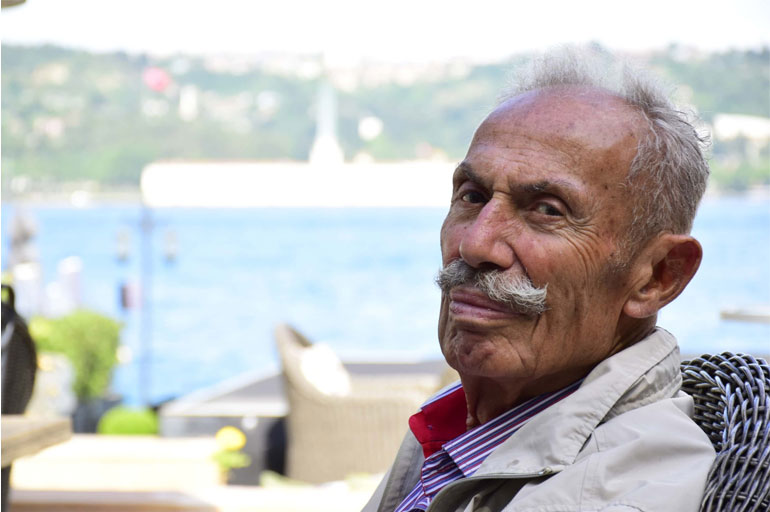 İlham Gencer kimdir, kaç yaşında? Ajda Pekkan’ın hastanede ziyaret ettiği İlham Gencer kaç nereli?