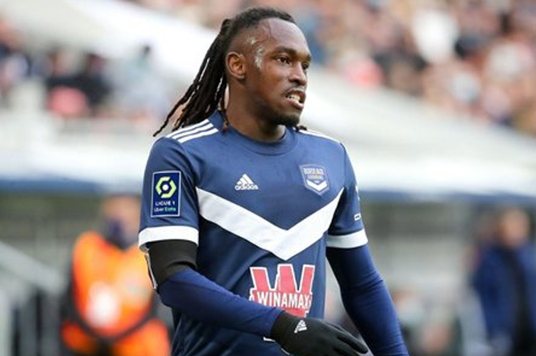 Adı Fenerbahçe ile anılan Alberth Elis kimdir, kaç yaşında ve aslen nereli? Alberth Elis hangi takımlarda oynadı?