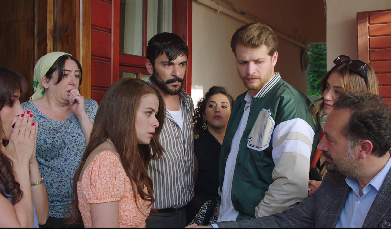 Dizi Haberleri
Tartışmalı Reyting Sistemi Seversin'e Yazık Etti! Seversin Dizisi Finali Ne Zaman? Final Kararı…