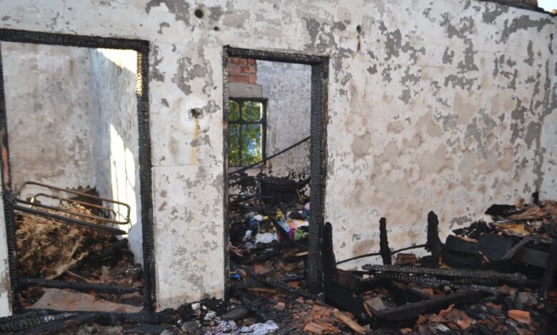Tekirdağ'da evi yanan kadın 'Kardeşimden şüpheleniyorum' dedi