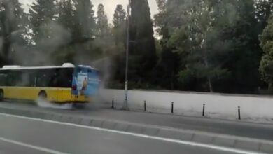 İstanbul'da İETT otobüsü arıza yaptı