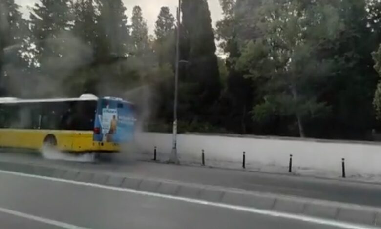 İstanbul'da İETT otobüsü arıza yaptı