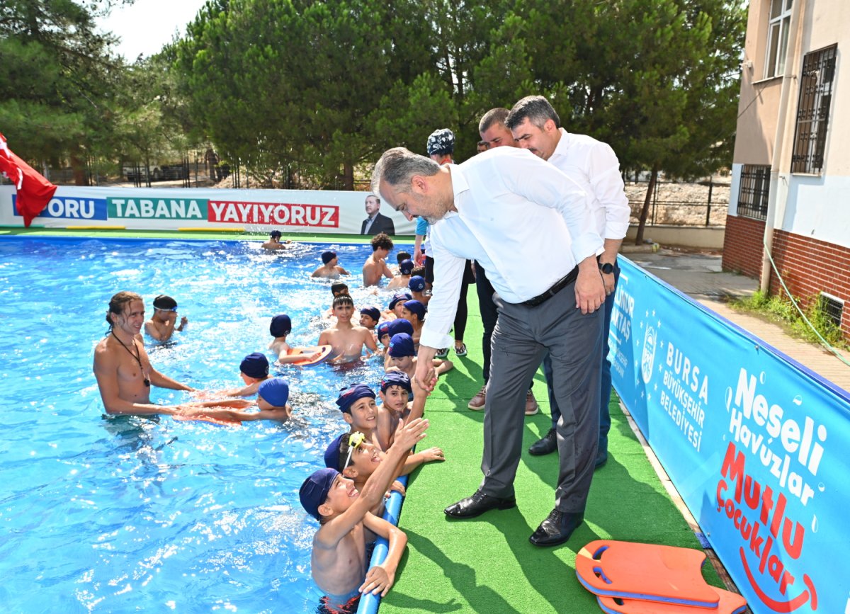 Bursa Büyükşehir Belediyesi nin  Neşeli Havuzlar Mutlu Çocuklar  projesi #3