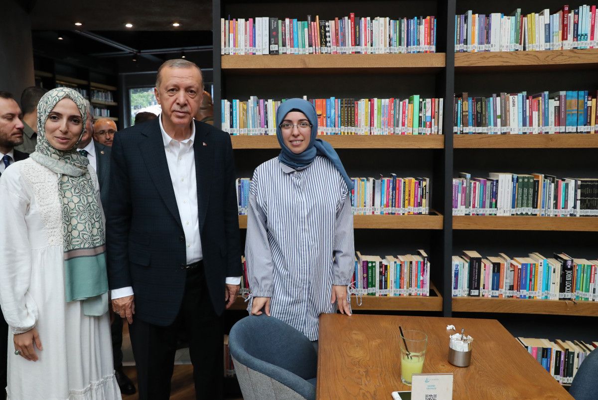 Cumhurbaşkanı Erdoğan, Nevmekan Sahil’de öğrencilerle sohbet etti #7