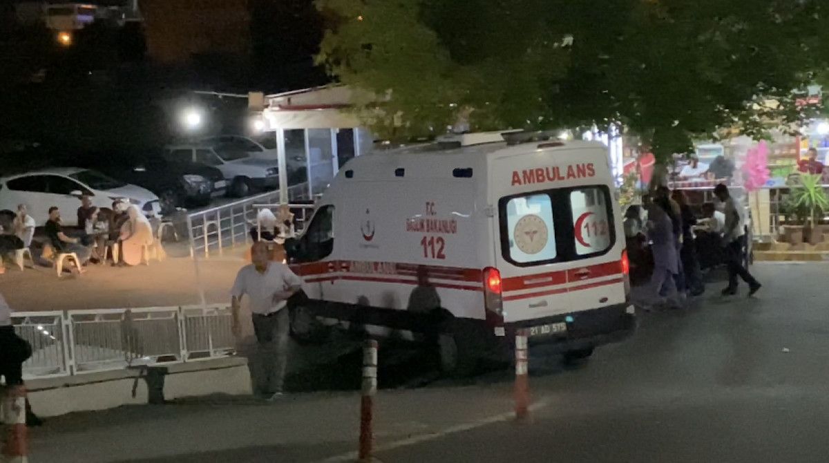 Diyarbakır da tartıştığı eşini 12 yerinden bıçakladı #2