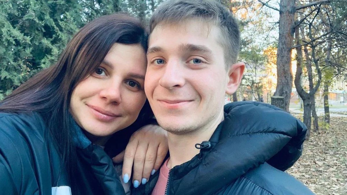 Üvey oğluyla evlenen Rus fenomen takipçilerini bir kez daha şaşırttı #2