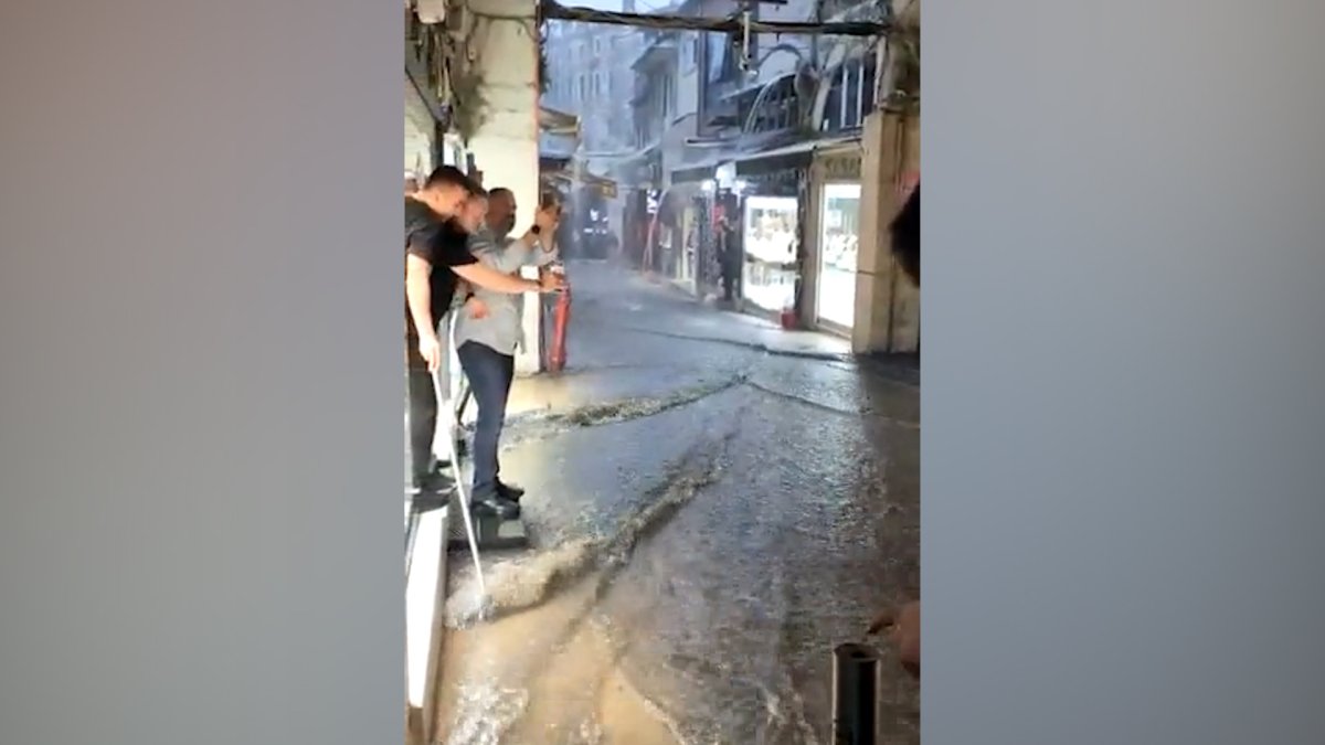 İstanbul genelinde şiddetli yağmur etkili oluyor #8