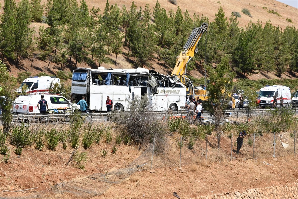 Gaziantep te yaşanan kazayı anlatan muhabir gözyaşlarını tutamadı #2