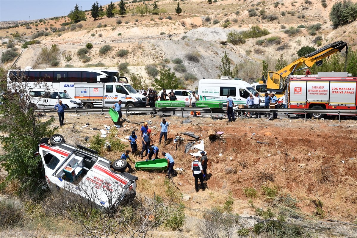 Gaziantep te yaşanan kazayı anlatan muhabir gözyaşlarını tutamadı #3