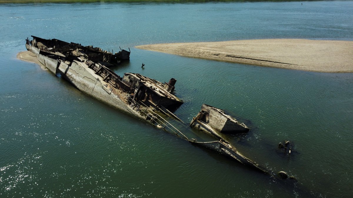 Kuraklık, Tuna Nehri nde batık savaş gemilerini açığa çıkardı #2