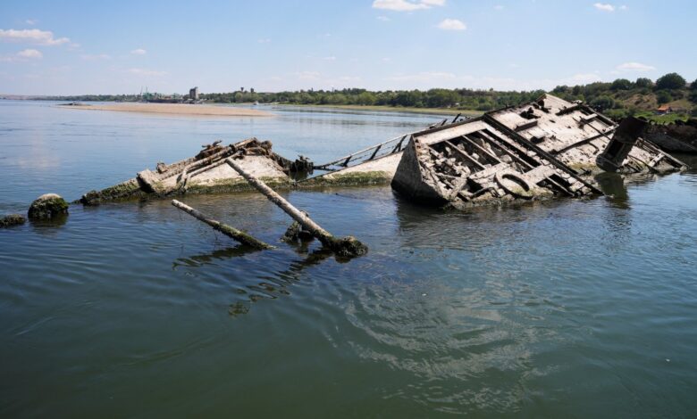 Kuraklık, Tuna Nehri'nde batık savaş gemilerini açığa çıkardı