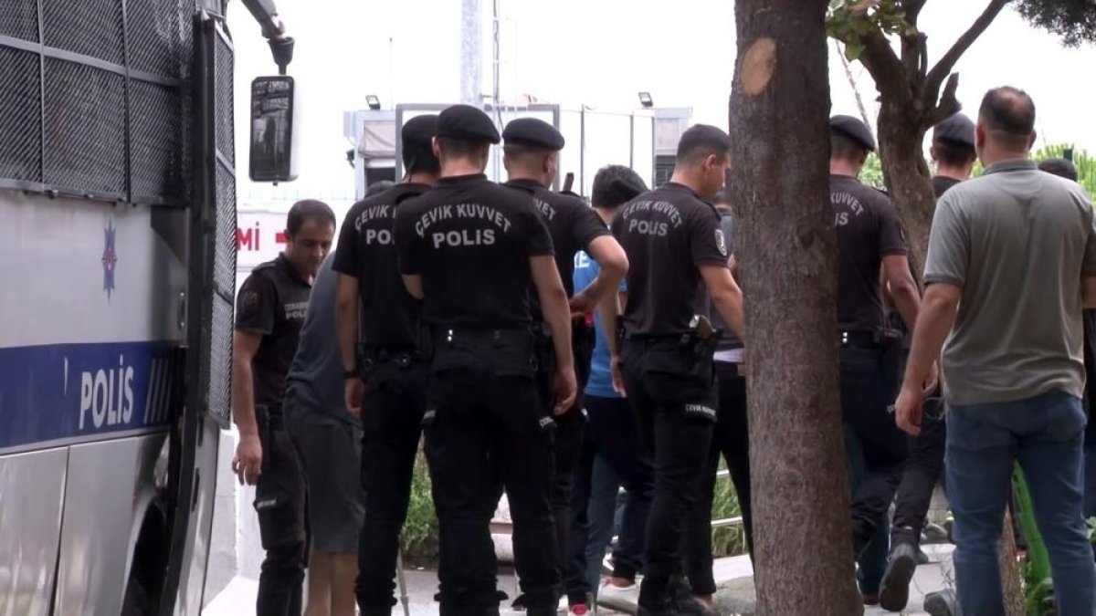 Küçükçekmece site kavgasında 23 kişi tutuklandı #2