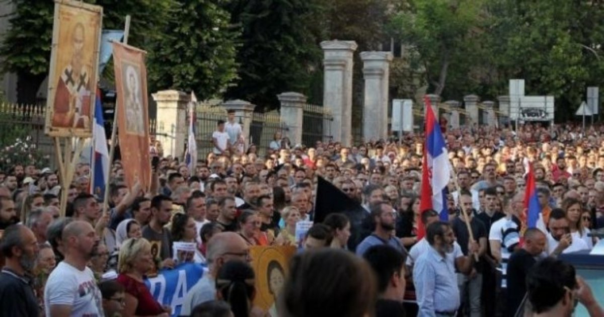 Sırbistan Cumhurbaşkanı Vucic, LGBT etkinliğini iptal etti #1
