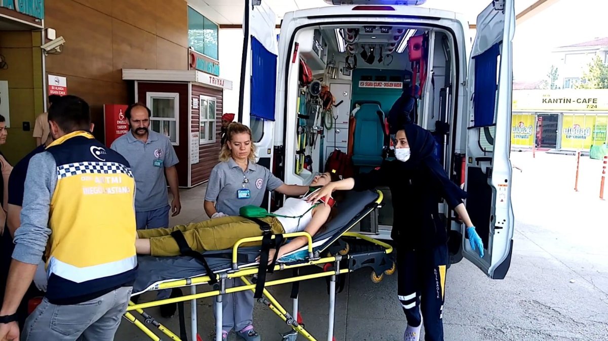 Bursa da tur otobüsü kazası: Ölü ve yaralılar var #8