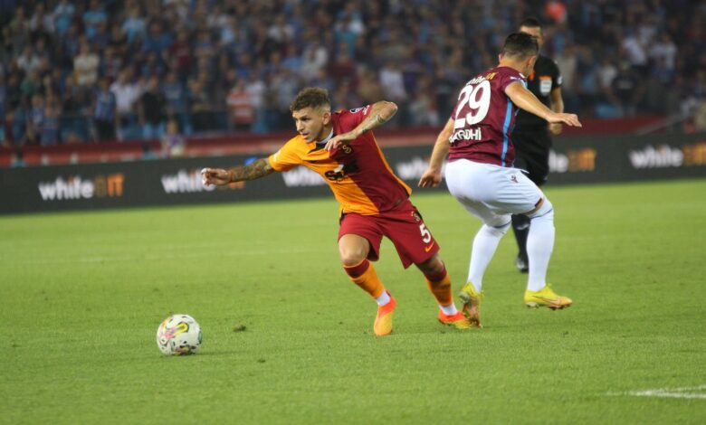 Galatasaray'da Lucas Torreira oyuna devam edemedi